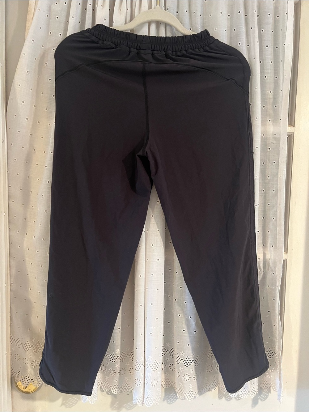 Lululemon Jogger Pants Black Women’s Size 2 Stretch Drawstring Waist - Picture 4 of 5